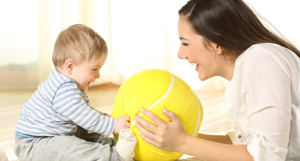 Ejercicios de estimulación temprana para hacer con tu bebé de 0 a 6 meses